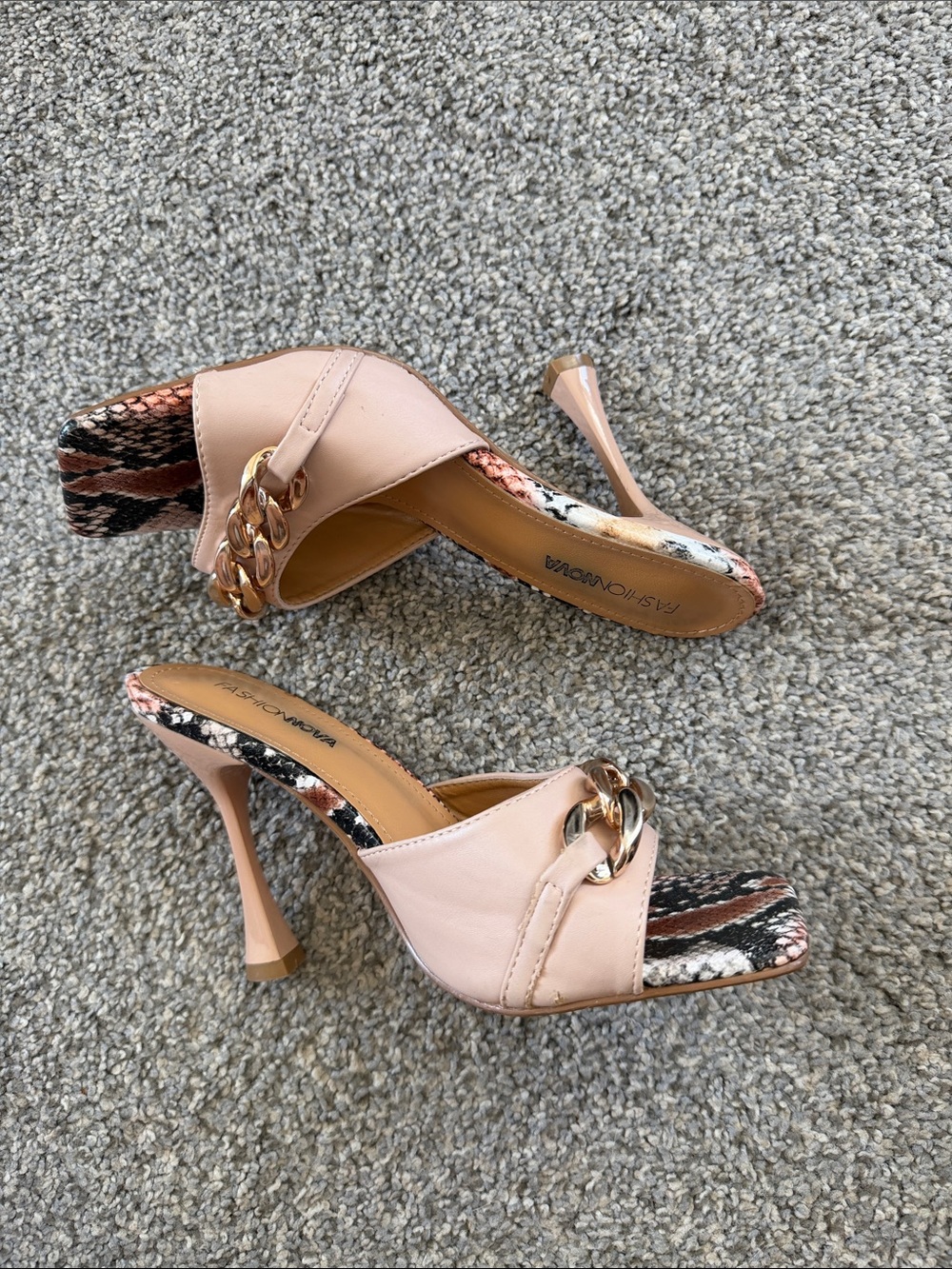 Chain Mule Heels - Picture 5 of 7